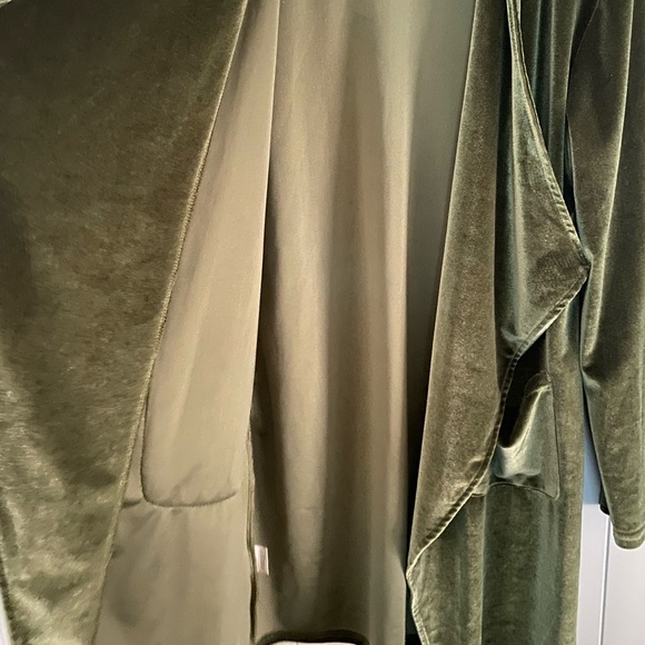 Velvet Open Jacket - Picture 6 of 8